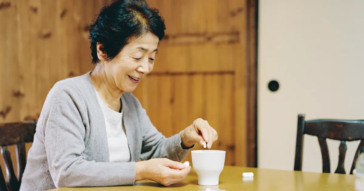 服薬ゼリーの代用は高齢者に危険！普通のゼリーがNGな理由と選び方