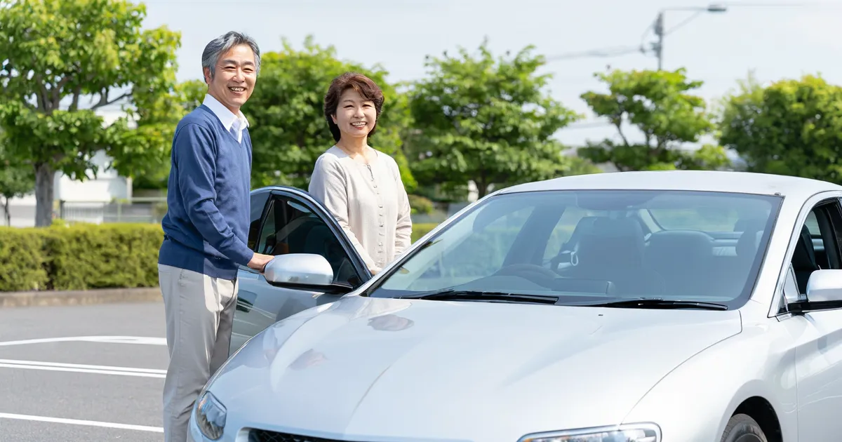 高齢者が乗り降りしやすい車の選び方｜軽・ミニバン・SUV別おすすめ10選