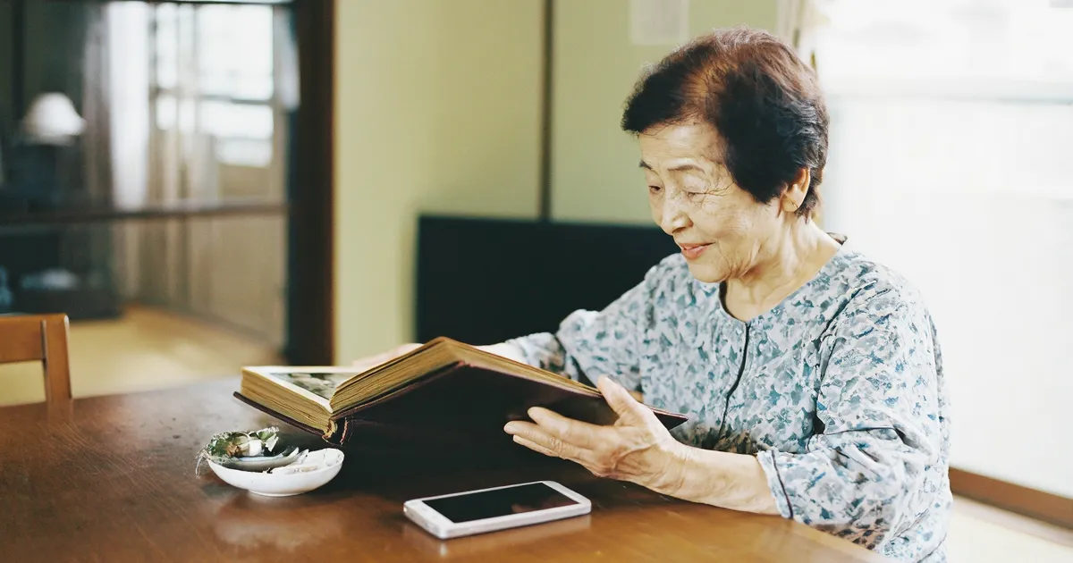 デジタル遺品の写真整理、アルバムはどうする？処分とデータ化の方法を解説